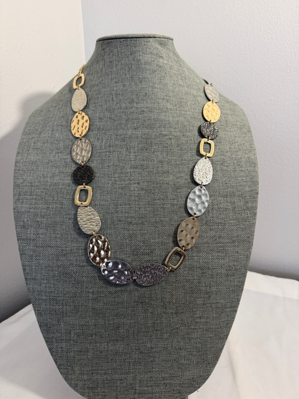 BOLD elements Two-Tone Textured Oval & Geometric Link Necklace - Gold and Silver